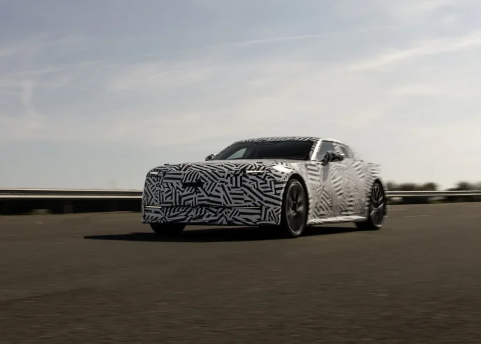 Jaguar-Luxury-Four-Door-GT-Teaser-7-2048x1152