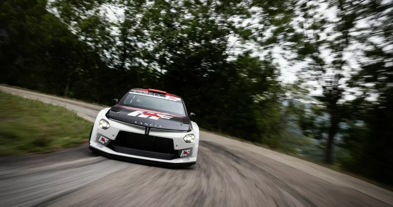 عودة لانشيا HF Integrale بقوة جديدة وإطارات بيضاء… واستعداد لإثبات الذات من جديد!