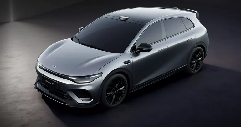 ستيلانتس تكشف عن السيارة الكهربائية الصينية الجديدة Leapmotor B05 لمنافسة أشهر الهاتشباك الأوروبية