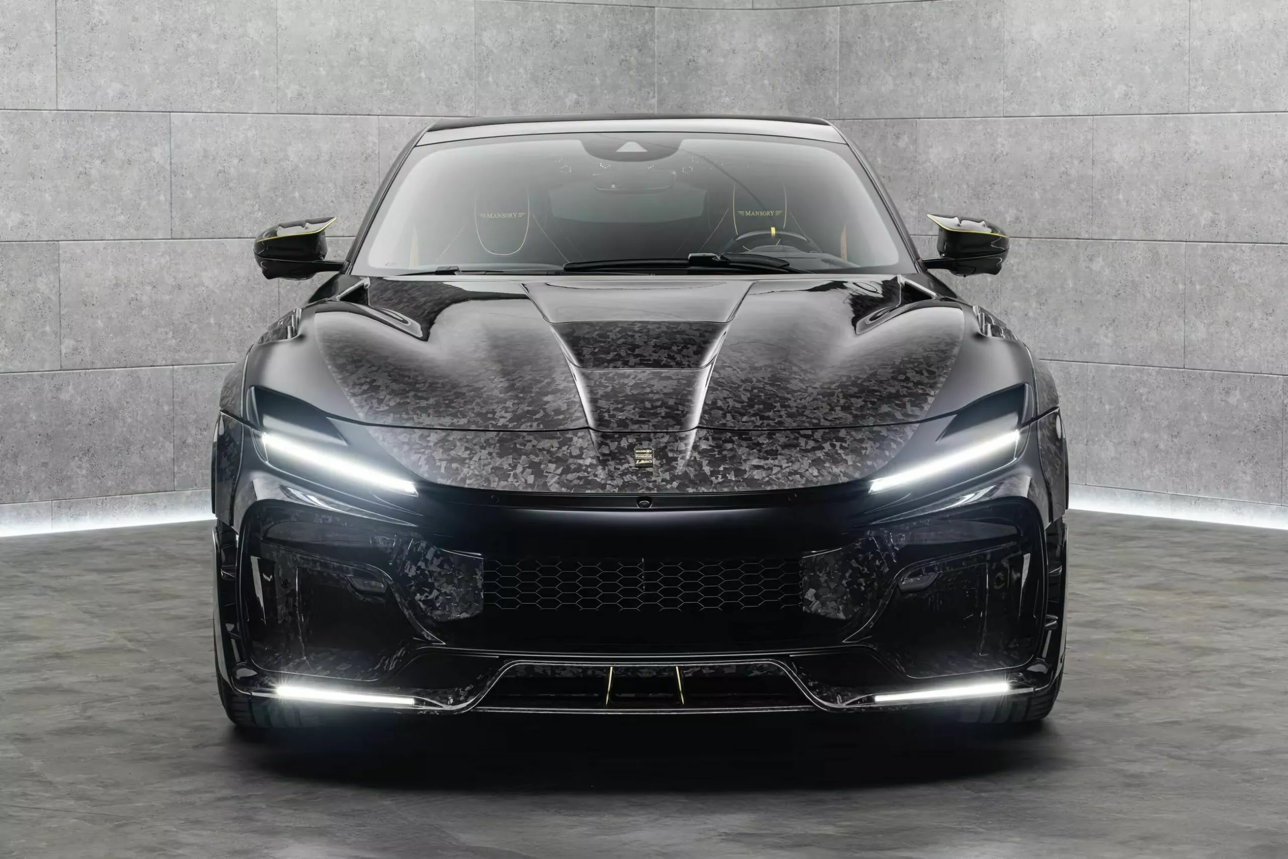 Mansory-Ferrari-Purosangue