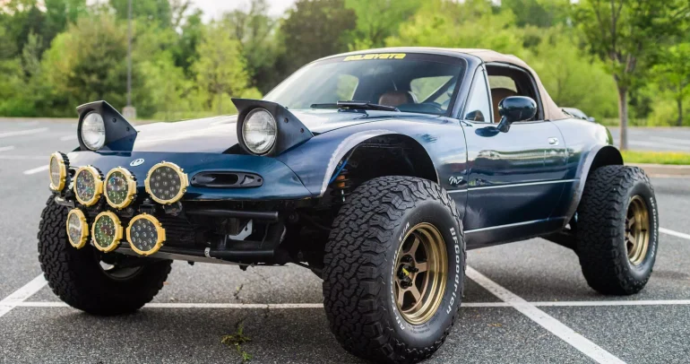 مازدا MX-5 تتحول إلى وحش طرق وعرة: نسخة لا تُصدق من “المياتا” للبيع في مزاد!