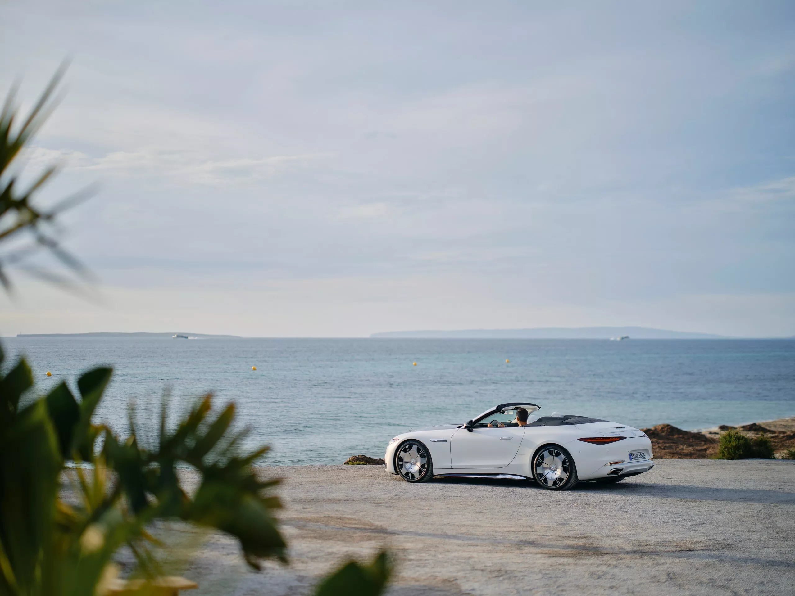 مايباخ SL680