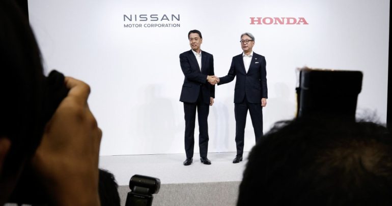 هوندا ونيسان تفكران في الاندماج.. ما الأسباب؟