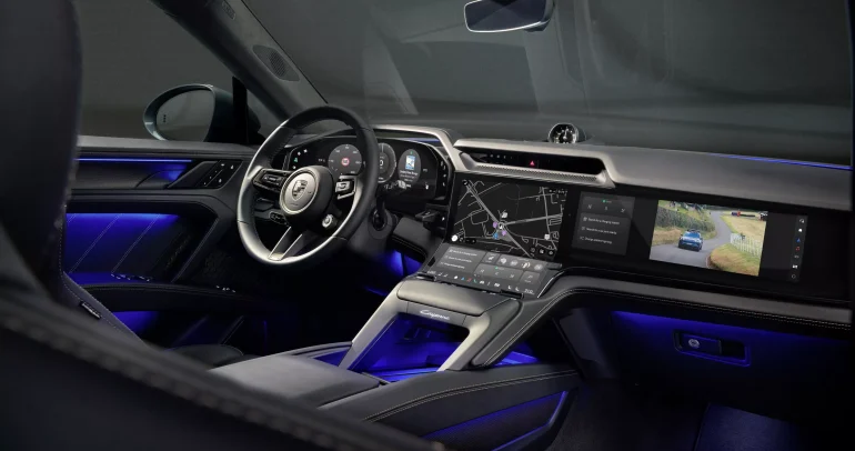 بورشه كايين الكهربائية الجديدة… مقصورة المستقبل بشاشات OLED لا تنتهي