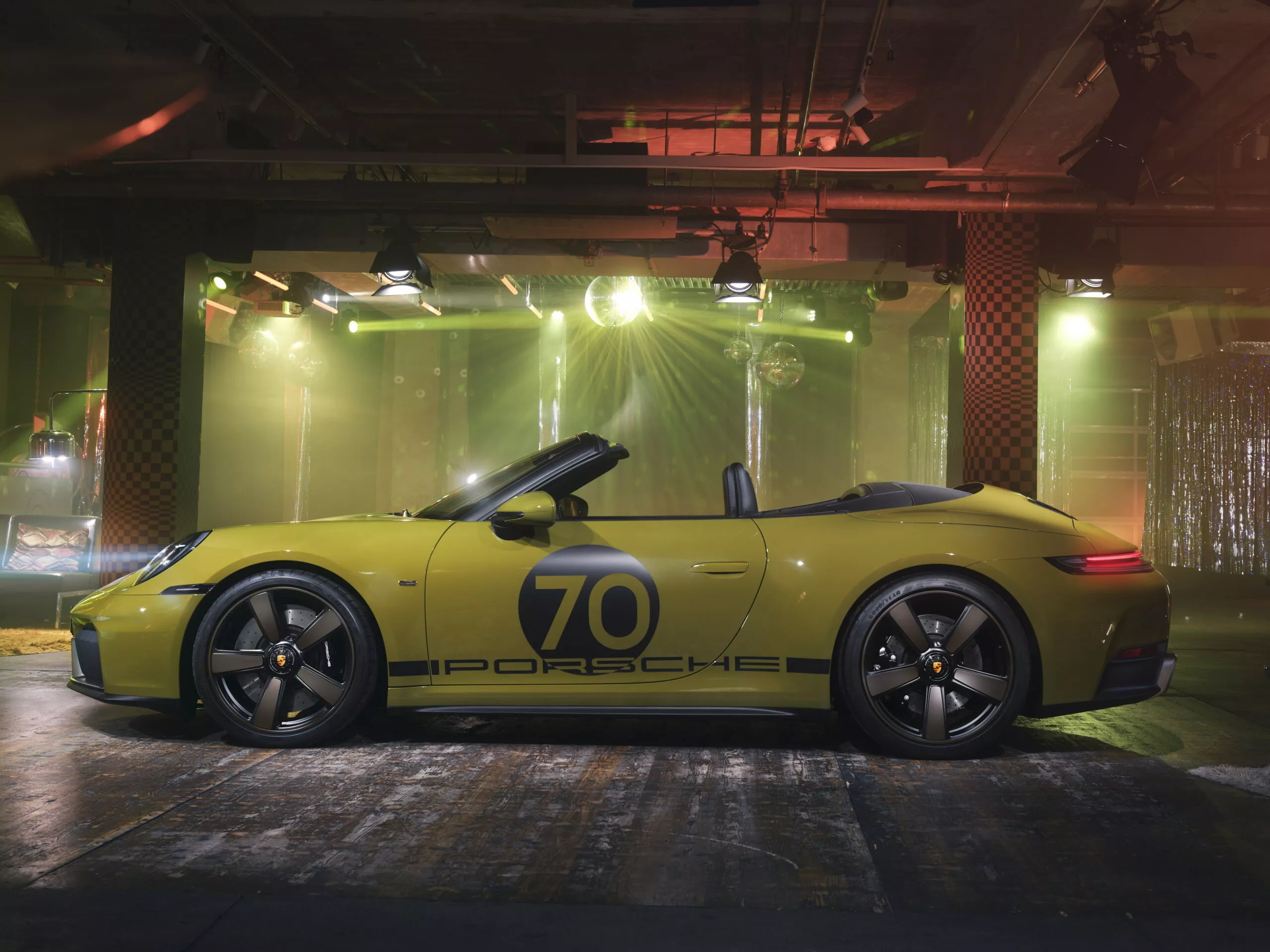 بورشه 911 Spirit 70