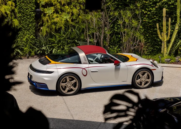 Porsche-911-Toy-Story-5-1
