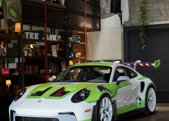 Porsche-911-Toy-Story-5-20-scaled