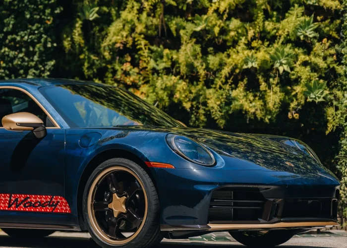 Porsche-911-Toy-Story-5-76-scaled
