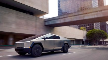 سيارة Tesla Cybertruck “أسرع شاحنة” تصل سرعتها إلى 60 ميلاً في الساعة خلال 2.6 ثانية