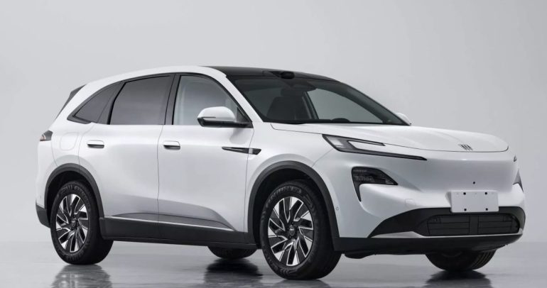 بويك إلكترا E7 الجديدة كلياً: سيارة كهربائية بتصميم مختلف يطرح تساؤلات حول هوية العلامة