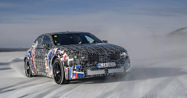 بي إم دبليو تستعد لإطلاق M3 الكهربائية في 2027 بأربعة محركات وتجربة قيادة تحاكي سيارات الاحتراق