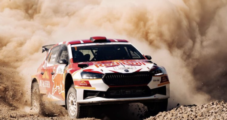 العطية يكتب التاريخ في عُمان: لقب تاسع ورقم قياسي جديد في بطولة الشرق الأوسط للراليات