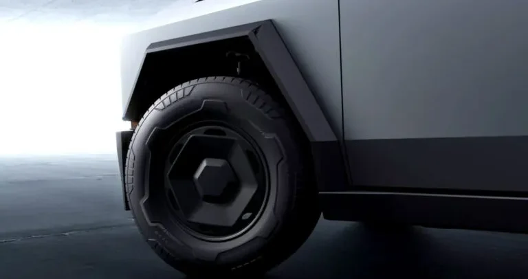 تسلا تستدعي Cybertruck RWD… مشكلة جديدة تتعلق بالعجلات