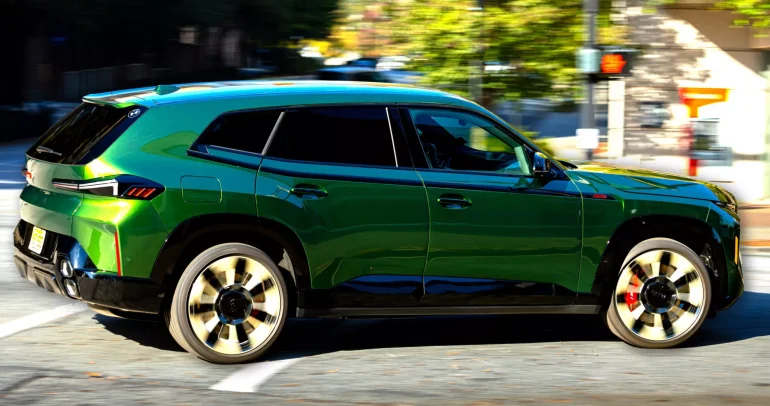 هل أصبحت BMW XM أكثر سيارة SUV فاخرة مبيعًا في العالم رغم كل الانتقادات؟