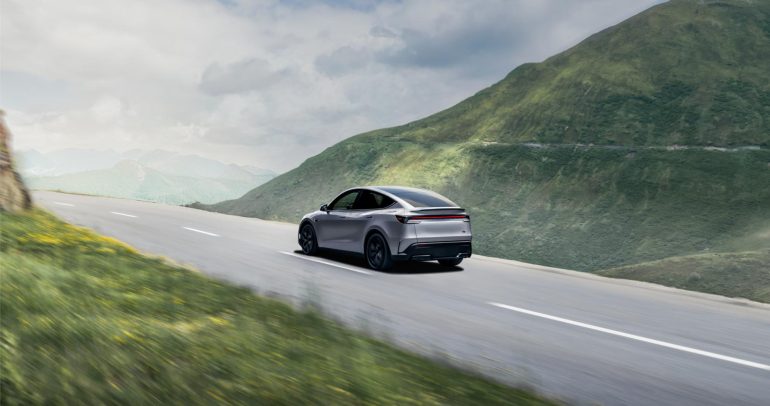 تسلا Model Y 2026: تحديث “Juniper” يقدّم تحسينات في الراحة والجودة والتقنيات