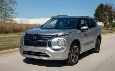 ميتسوبيشي أوتلاندر لاندز 2024 تحصل على أعلي تصنيف للسلامة على الطرق السريعة