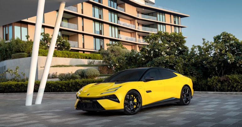 لوتس تطلق إيميا 2025 في الإمارات: كهربائية تجمع بين الفخامة والأداء